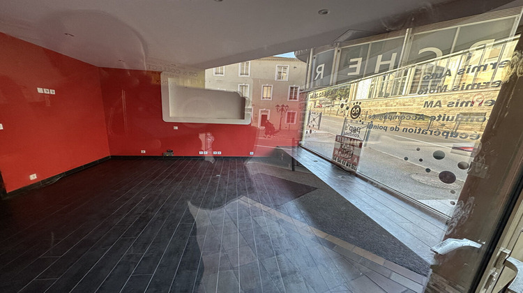 Ma-Cabane - Location Local commercial SAINT-RAPHAEL, 52 m²