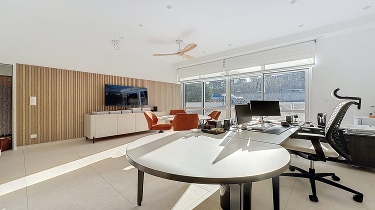 Ma-Cabane - Location Local commercial Saint-Raphaël, 99 m²