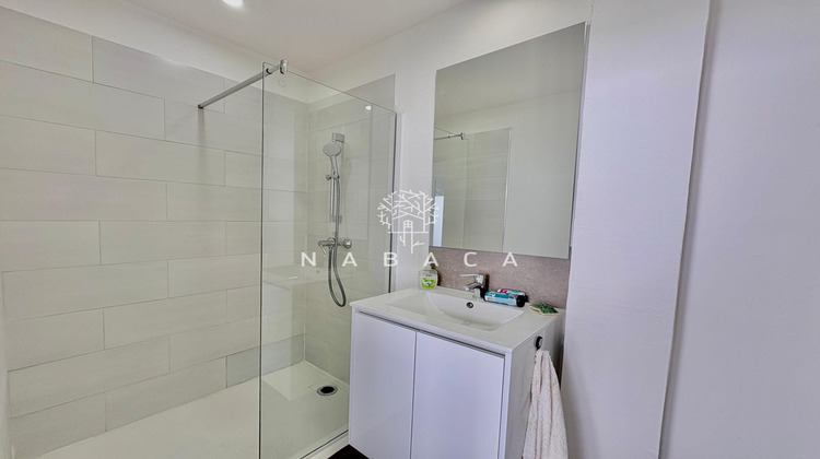 Ma-Cabane - Location Local commercial Saint-Raphaël, 32 m²