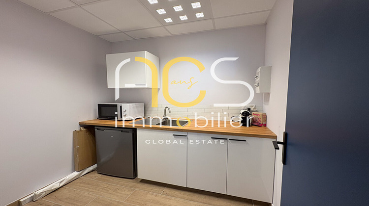 Ma-Cabane - Location Local commercial SAINT-RAPHAEL, 60 m²