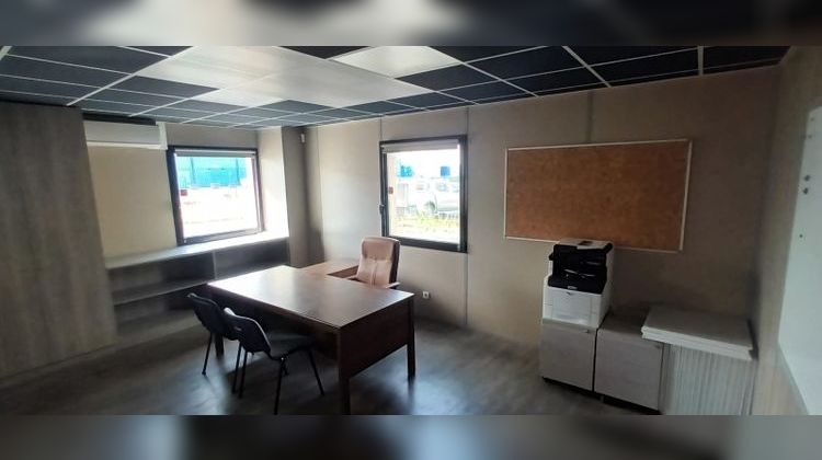 Ma-Cabane - Location Local commercial Saint-Romain-de-Jalionas, 800 m²