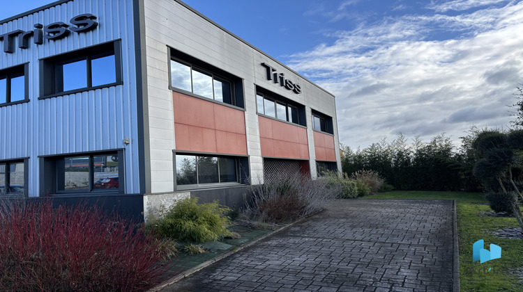 Ma-Cabane - Location Local commercial Saint-Saturnin, 1750 m²