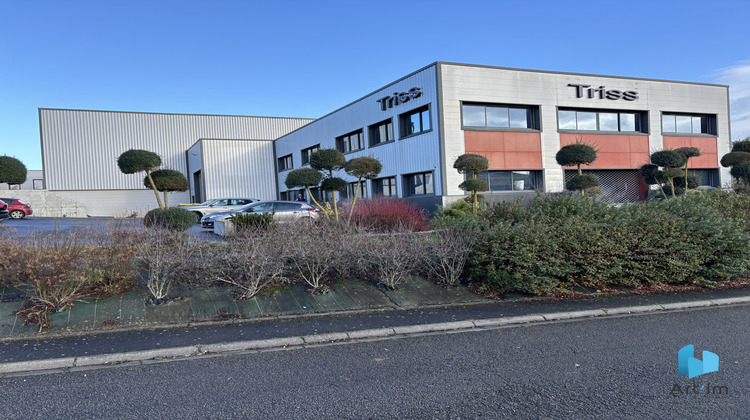 Ma-Cabane - Location Local commercial Saint-Saturnin, 1750 m²