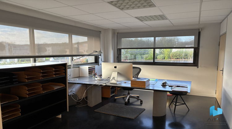 Ma-Cabane - Location Local commercial Saint-Saturnin, 1750 m²