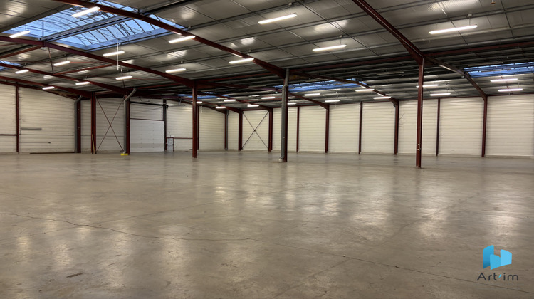 Ma-Cabane - Location Local commercial Saint-Saturnin, 2400 m²