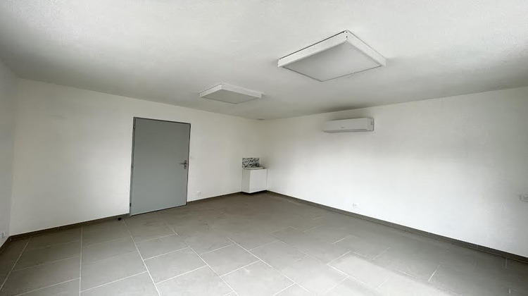 Ma-Cabane - Location Local commercial Saint-Souplet, 60 m²