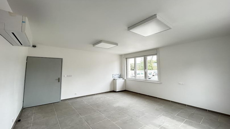 Ma-Cabane - Location Local commercial Saint-Souplet, 60 m²