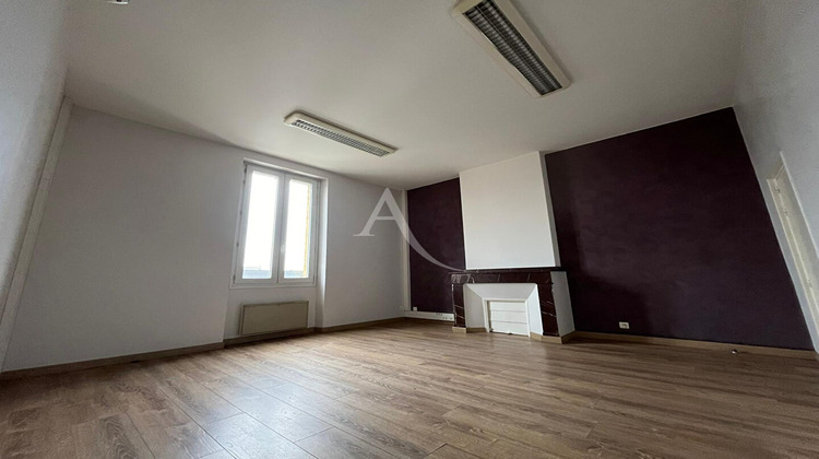 Ma-Cabane - Location Local commercial SAINT-SULPICE, 359 m²