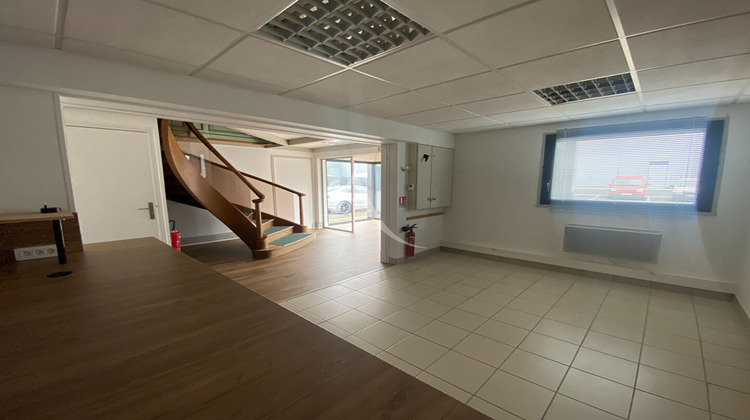 Ma-Cabane - Location Local commercial SAINT-SYLVAIN-D'ANJOU, 140 m²