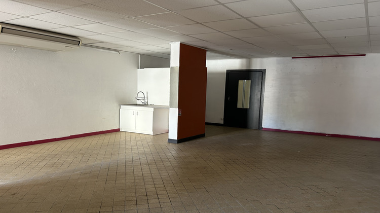 Ma-Cabane - Location Local commercial Saint-Trivier-de-Courtes, 66 m²