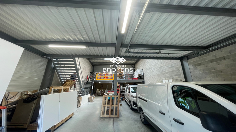 Ma-Cabane - Location Local commercial Saint-Victoret, 198 m²