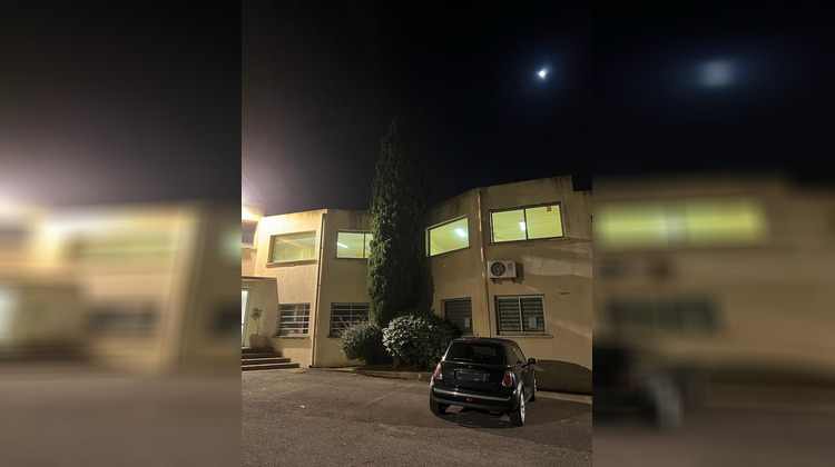 Ma-Cabane - Location Local commercial SAINT-VICTORET, 33 m²