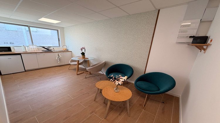 Ma-Cabane - Location Local commercial SAINT VICTORET, 15 m²