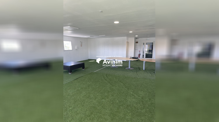 Ma-Cabane - Location Local commercial Saint-Victoret, 170 m²