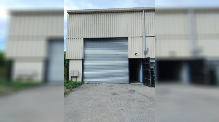 Ma-Cabane - Location Local commercial SAINT VINCENT DE MERCUZE, 90 m²