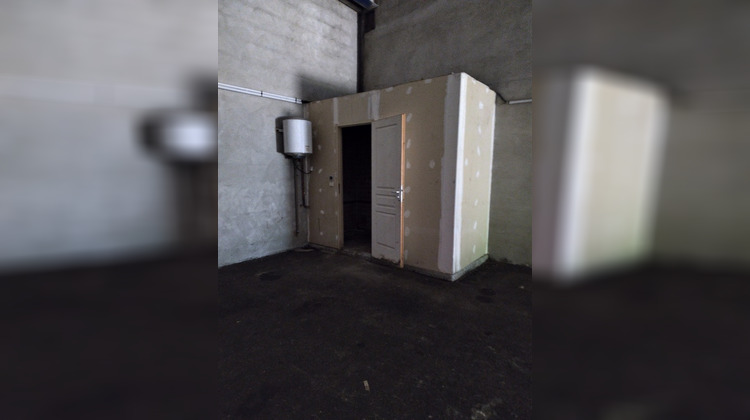 Ma-Cabane - Location Local commercial SAINT VINCENT DE MERCUZE, 90 m²