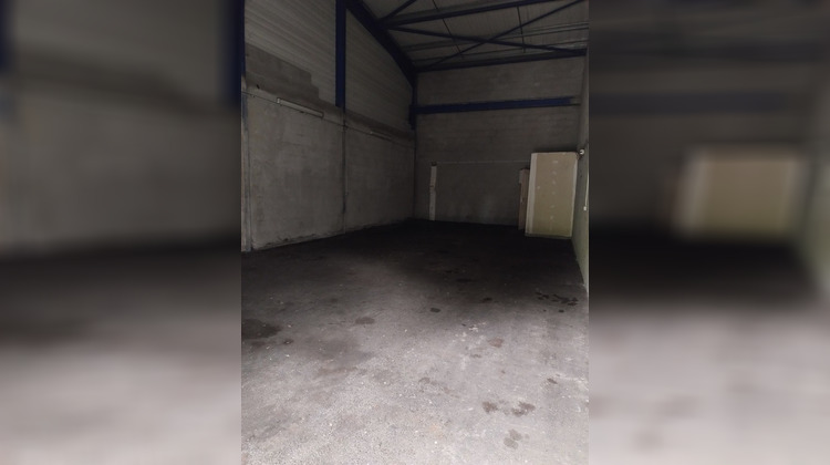 Ma-Cabane - Location Local commercial SAINT VINCENT DE MERCUZE, 90 m²