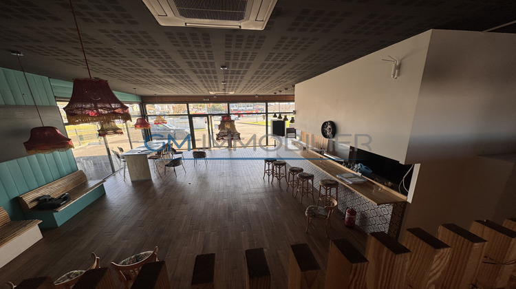 Ma-Cabane - Location Local commercial Saint-Vincent-de-Tyrosse, 180 m²