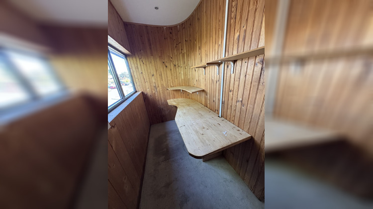 Ma-Cabane - Location Local commercial Saint-Vincent-de-Tyrosse, 170 m²