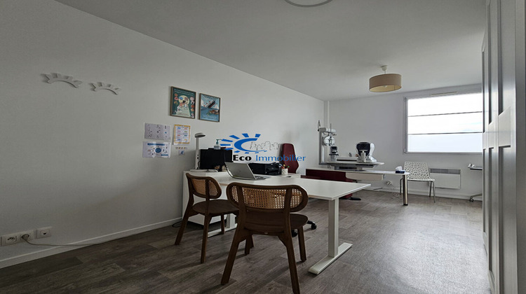 Ma-Cabane - Location Local commercial SAINT-VIVIEN, 27 m²