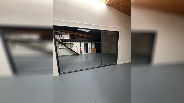 Ma-Cabane - Location Local commercial SAINT VIVIEN, 200 m²