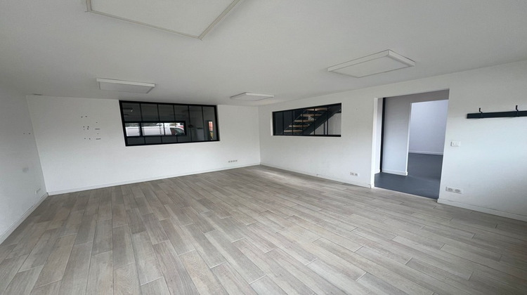 Ma-Cabane - Location Local commercial SAINT VIVIEN, 200 m²