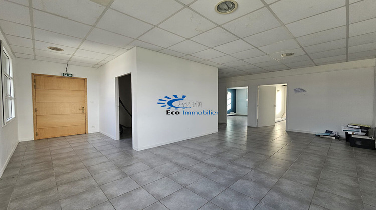 Ma-Cabane - Location Local commercial SAINT-VIVIEN, 75 m²