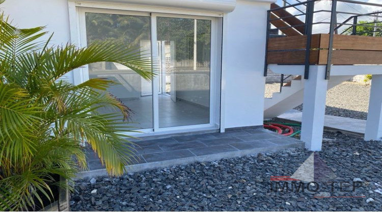 Ma-Cabane - Location Local commercial Sainte-Anne, 27 m²