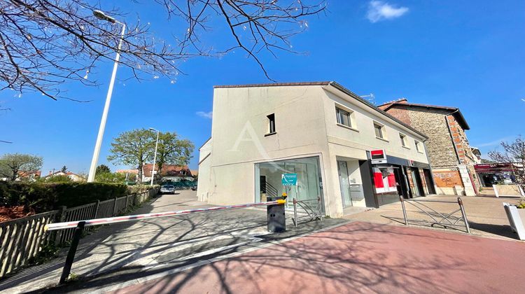 Ma-Cabane - Location Local commercial SAINTE-GENEVIEVE-DES-BOIS, 130 m²