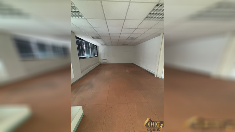 Ma-Cabane - Location Local commercial Sainte-Hélène-du-Lac, 250 m²