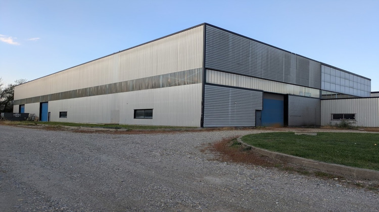 Ma-Cabane - Location Local commercial SAINTE HELENE DU LAC, 2000 m²