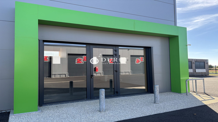 Ma-Cabane - Location Local commercial Sainte-Hermine, 142 m²
