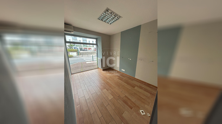 Ma-Cabane - Location Local commercial SAINTE-LUCE-SUR-LOIRE, 118 m²