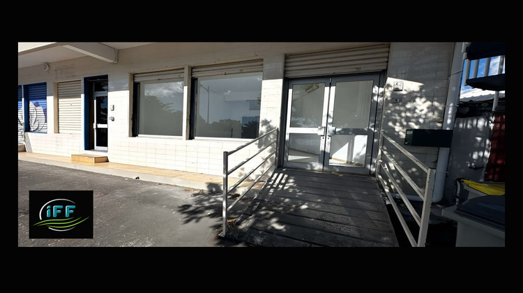 Ma-Cabane - Location Local commercial Sainte-Marie, 44 m²