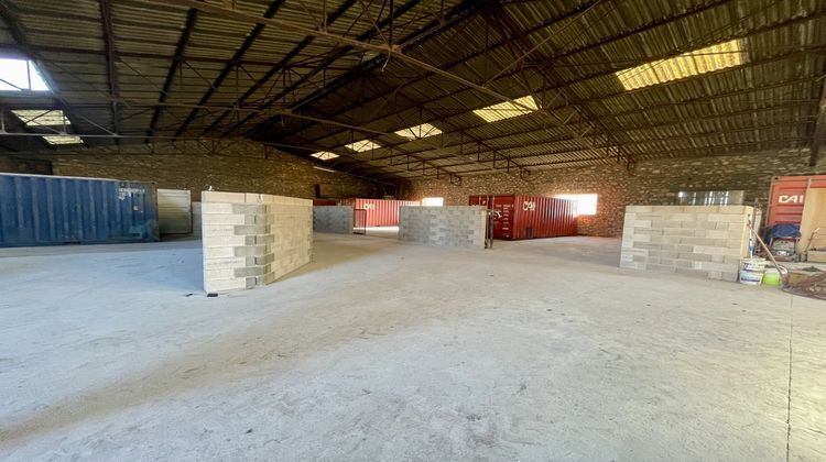 Ma-Cabane - Location Local commercial Sainte-Radegonde, 90 m²