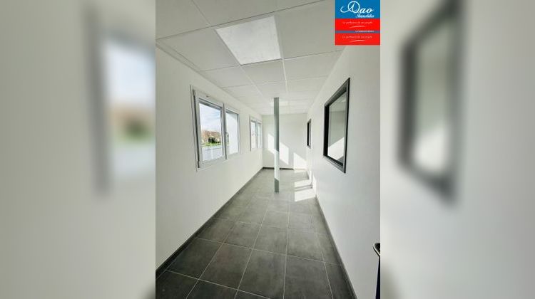 Ma-Cabane - Location Local commercial Sainte-Savine, 700 m²