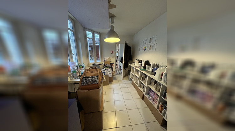 Ma-Cabane - Location Local commercial Saintes, 70 m²