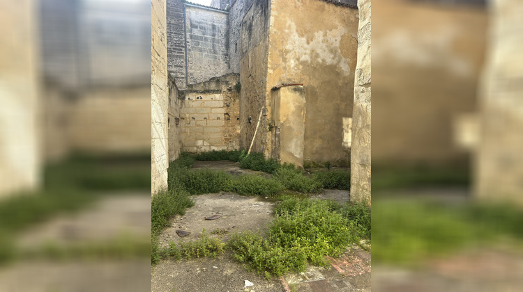 Ma-Cabane - Location Local commercial Saintes, 30 m²