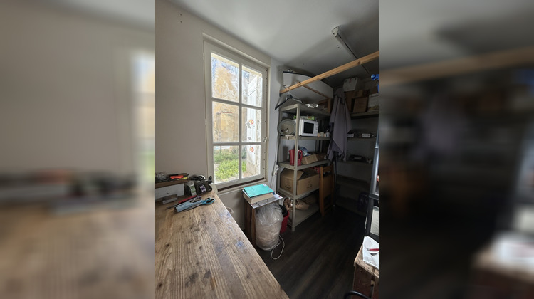 Ma-Cabane - Location Local commercial Saintes, 30 m²