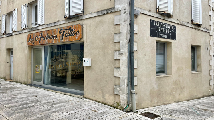 Ma-Cabane - Location Local commercial Saintes, 43 m²