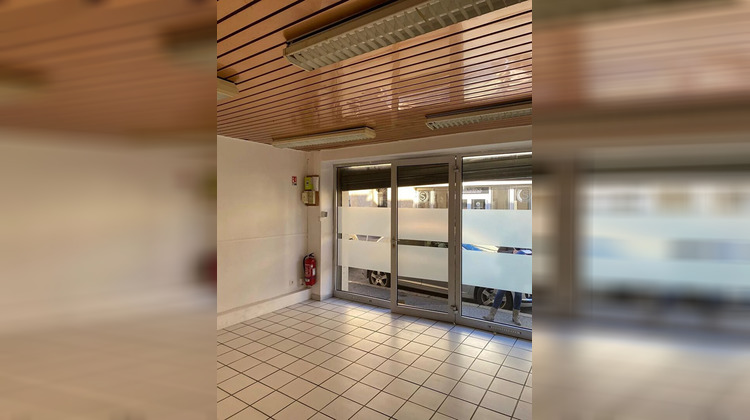 Ma-Cabane - Location Local commercial SALON-DE-PROVENCE, 42 m²