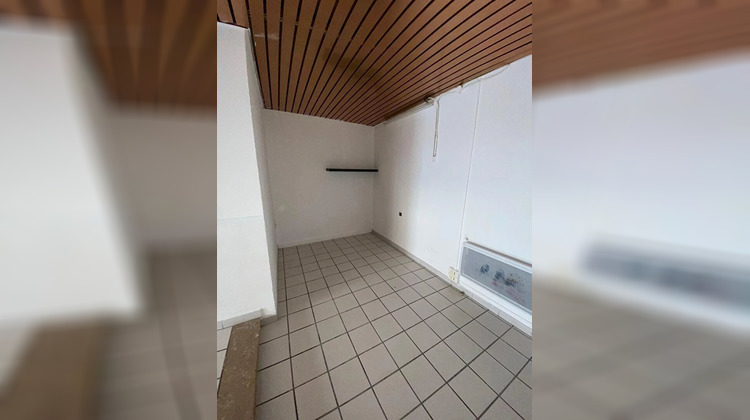 Ma-Cabane - Location Local commercial SALON-DE-PROVENCE, 42 m²