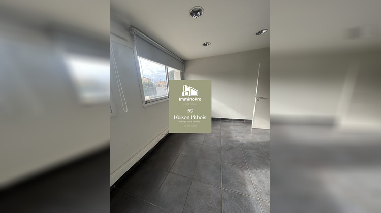 Ma-Cabane - Location Local commercial Sanary-sur-Mer, 570 m²