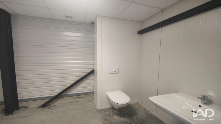 Ma-Cabane - Location Local commercial Saône, 358 m²