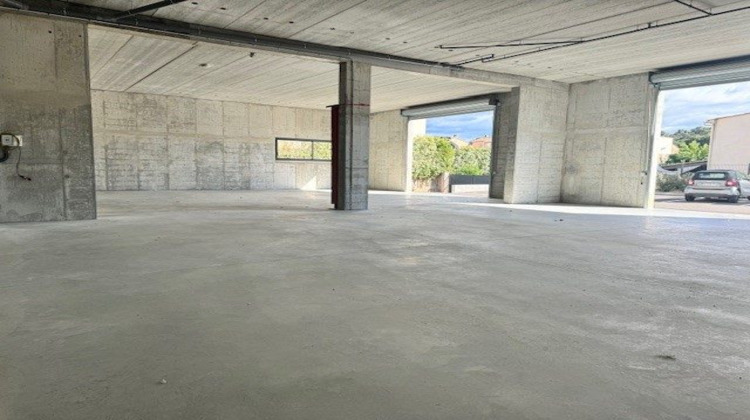 Ma-Cabane - Location Local commercial Sarrola-Carcopino, 272 m²