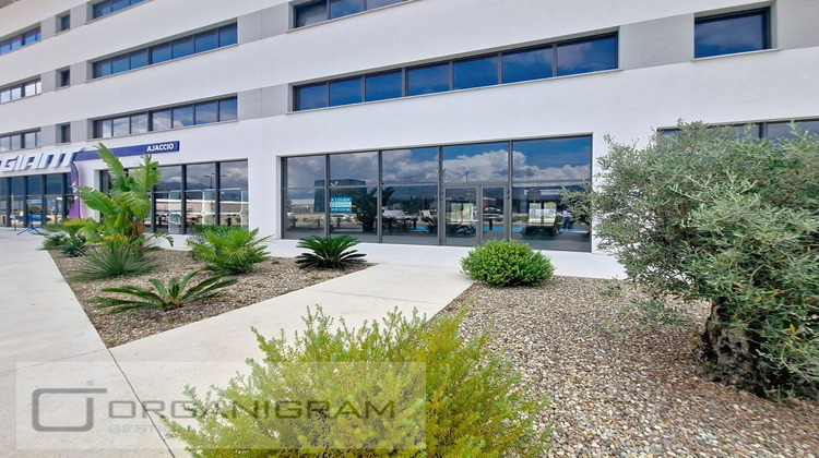 Ma-Cabane - Location Local commercial Sarrola-Carcopino, 178 m²