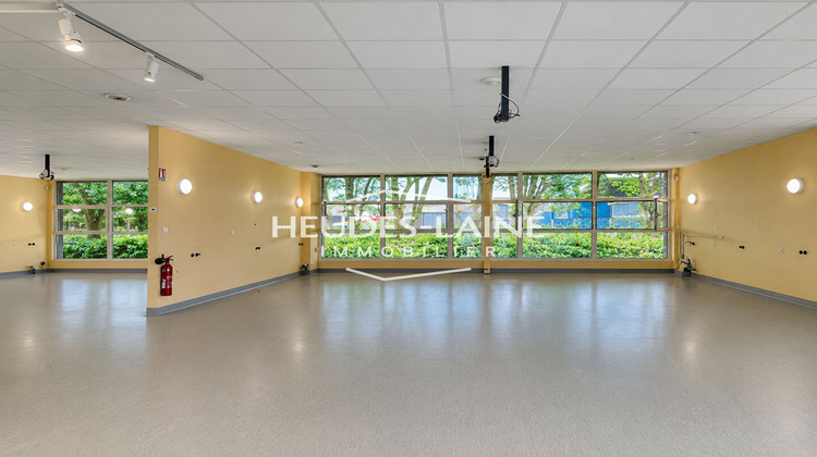 Ma-Cabane - Location Local commercial SARTILLY, 300 m²