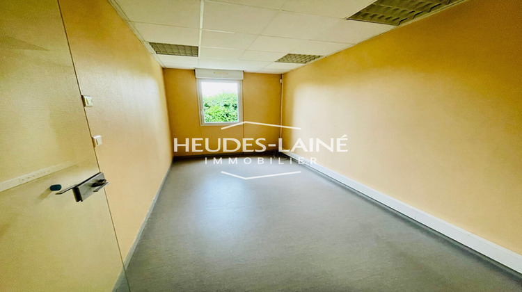 Ma-Cabane - Location Local commercial SARTILLY, 300 m²