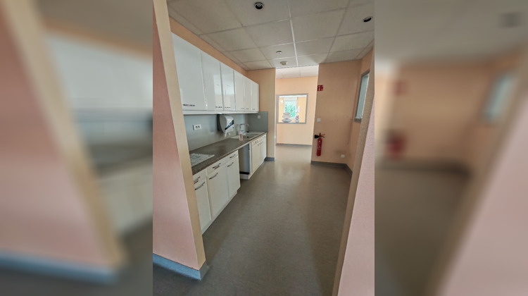 Ma-Cabane - Location Local commercial SARTILLY, 322 m²