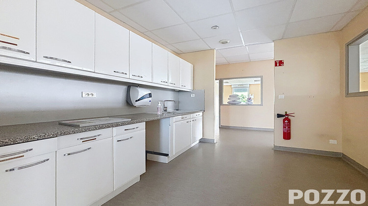 Ma-Cabane - Location Local commercial SARTILLY, 300 m²